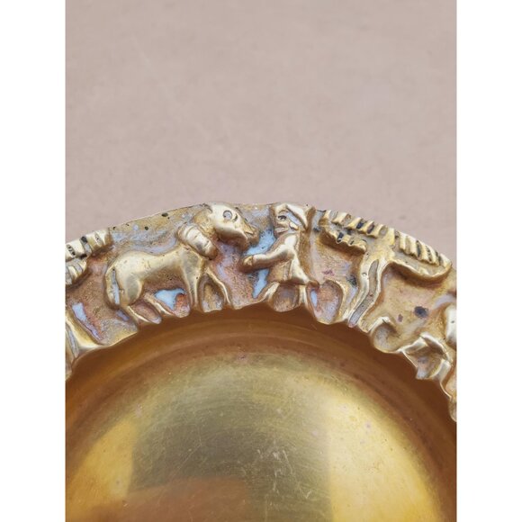 Brutalist Folk Art Brass Dish Catchall | Vintage Mid Century Decorative Relief - Picture 4 of 10